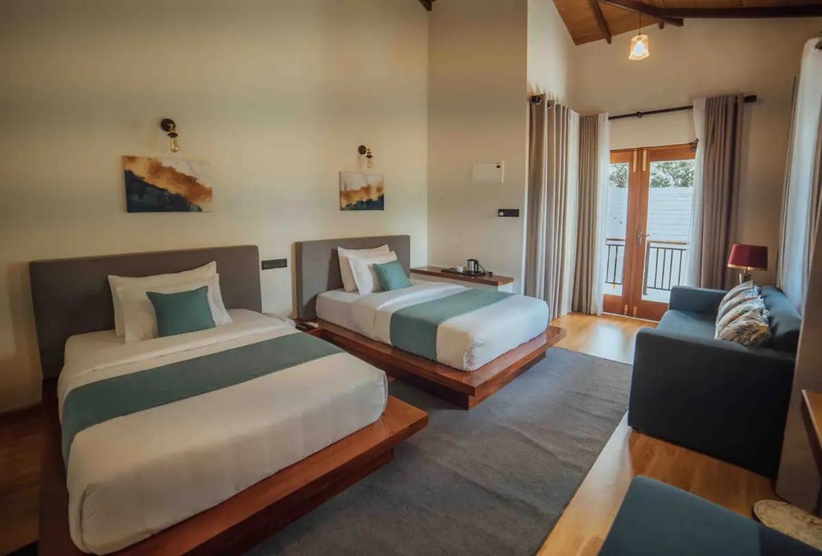Hotel Moana La Vie - Polhena à Matara Extérieur photo